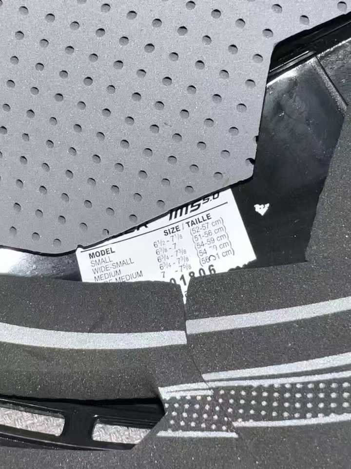 闲置物品,出一套Bauer 儿童冰球护具套装(头盔+护具+手套)Youth L/G(7–9岁) - 图片 4